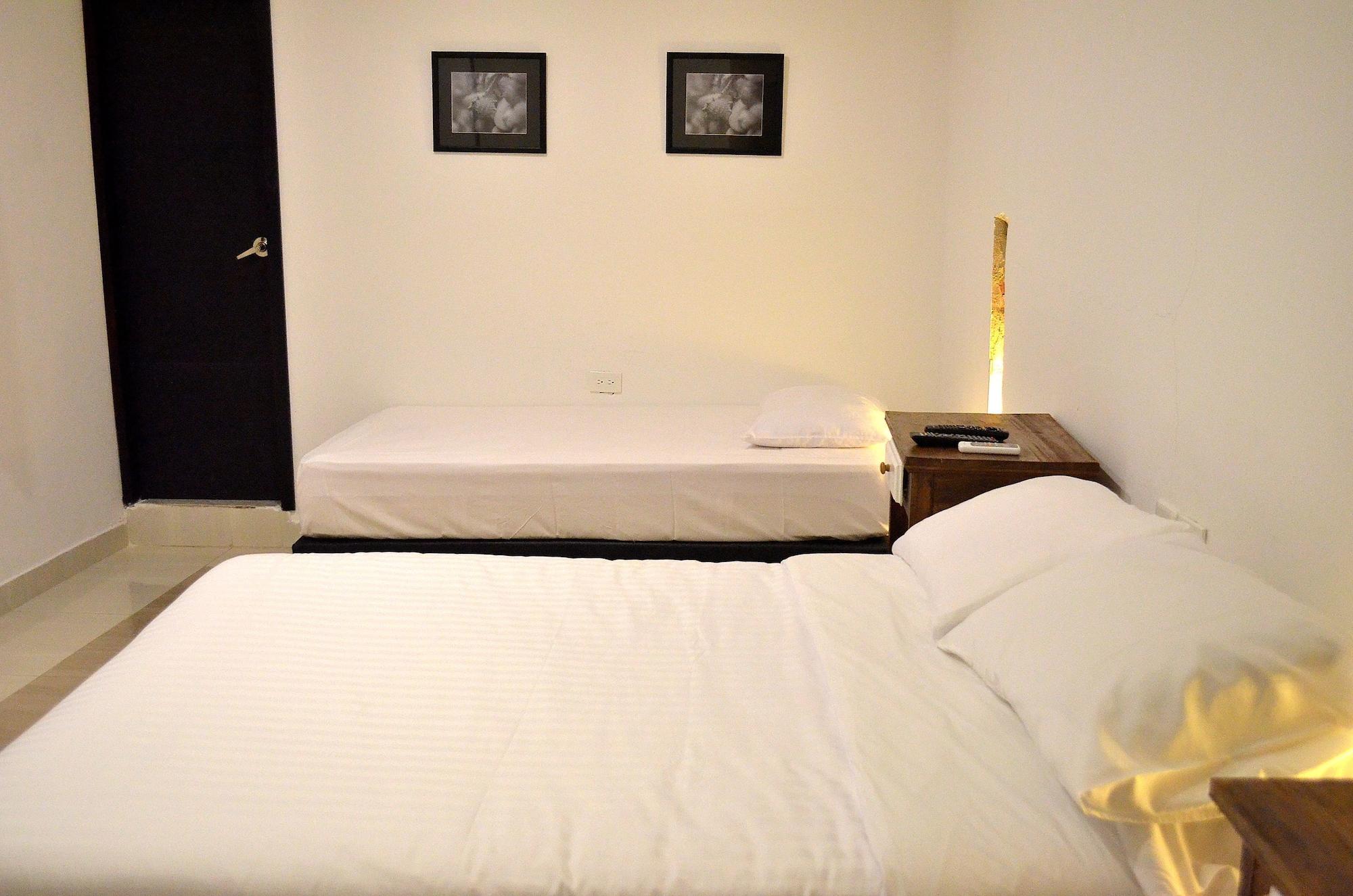 Hotel Galeria La Trinidad Cartagena Exterior photo